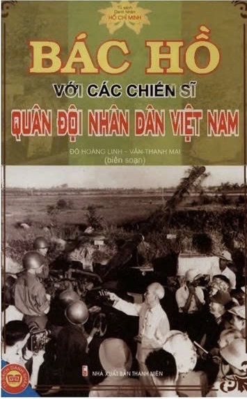 Bác Hồ với các chiến sĩ Quân đội nhân dân Việt Nam